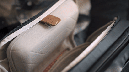 Onego_shoulder_bag_built-in_hardshell_case_s